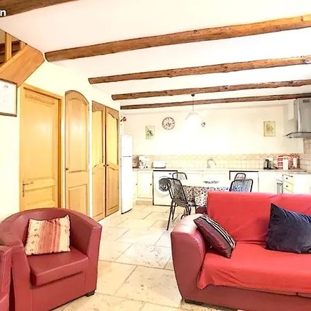 Maison Accueillante A Avec Piscine Partagee * Monteux